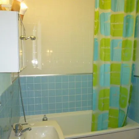 Apartment Familial 6 Pers. Acces Pistes, Balcon, Parking Gratuit, Casier A Skis